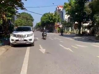 Cần bán gấp lô đất 137m2, mt 6,4m, tt hoà lạc,trục chính kinh doanh,sát đh quốc gia, fpt.giá 3.2 tỷ