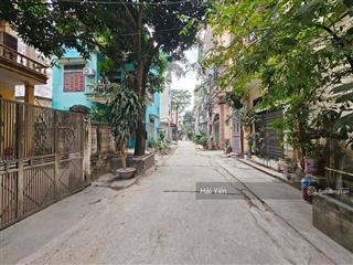 Bán 44m2 đất khu b đại học mỏ địa chất  mặt tiền 6m, ô tô đỗ cửa, giá 9,8 tỷ