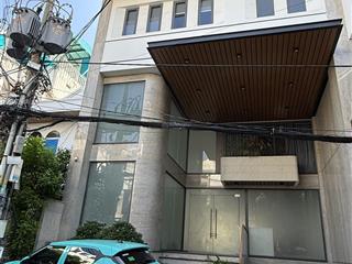 Bán nhà mặt tiền cao lỗ, 4 tầng  tặng nội thất 2 tỷ. dòng tiền 50 triệu/tháng quận 8