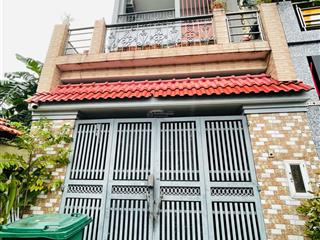 Cực vip nhà 3 tầng  dt 86m2ngay lã xuân oai 200mngay chợ kcn caocho thuê 24tr/thángchỉ 7.85ty