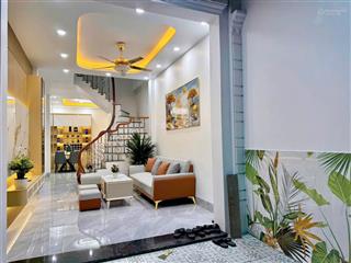 Nhà đẹp đón tết khương hạ,khu vực hiếm nhà bán kinh doanh gara  dt 46m 5 tầng giá chỉ 14,95 tỷ