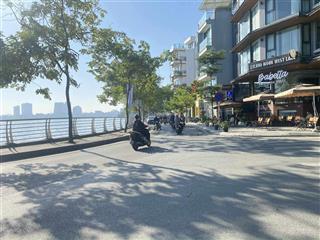 Chính chủ bán mảnh đất mặt tiền quyền lực lõi tây hồ. vỉa hè, ô tô tránh. giá 32 tỷ