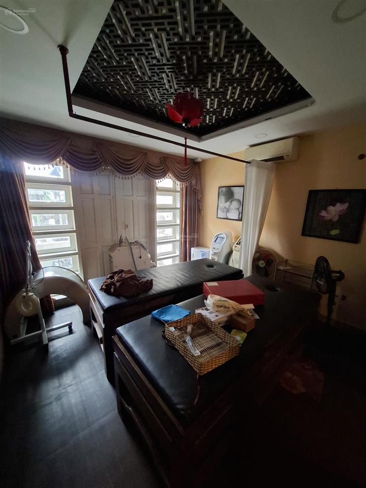 Cho thuê biệt thự mặt tiền võ thị sáu quận 3. vị trí trung tâm q3, tuyến đường kinh doanh sầm uất