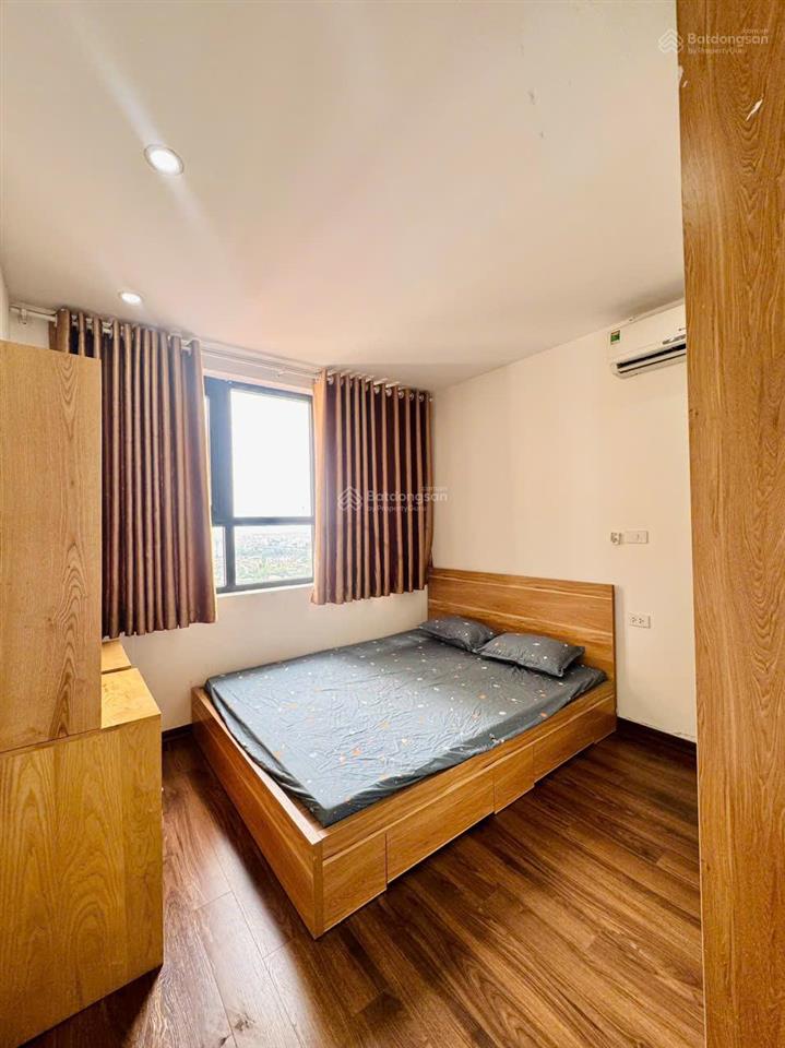 Bán gấp căn đông nam 2pn, 74m2, đủ đồ, giá nhỉnh 6 tỷ tại chung cư golden field.  0968 748 ***