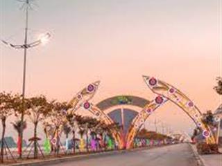 Tôi có 2 căn shophouse view biển muốn bán nhanh