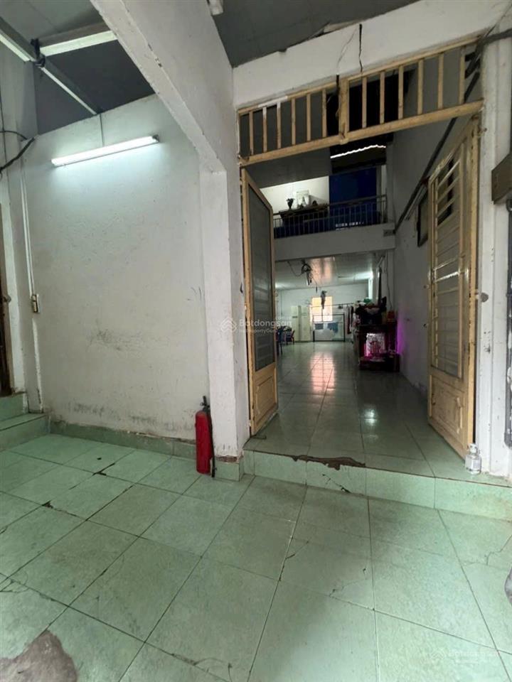 Nhà 1/ bùi thế mỹ  chợ tân bình 93m2 tiện làm chdv