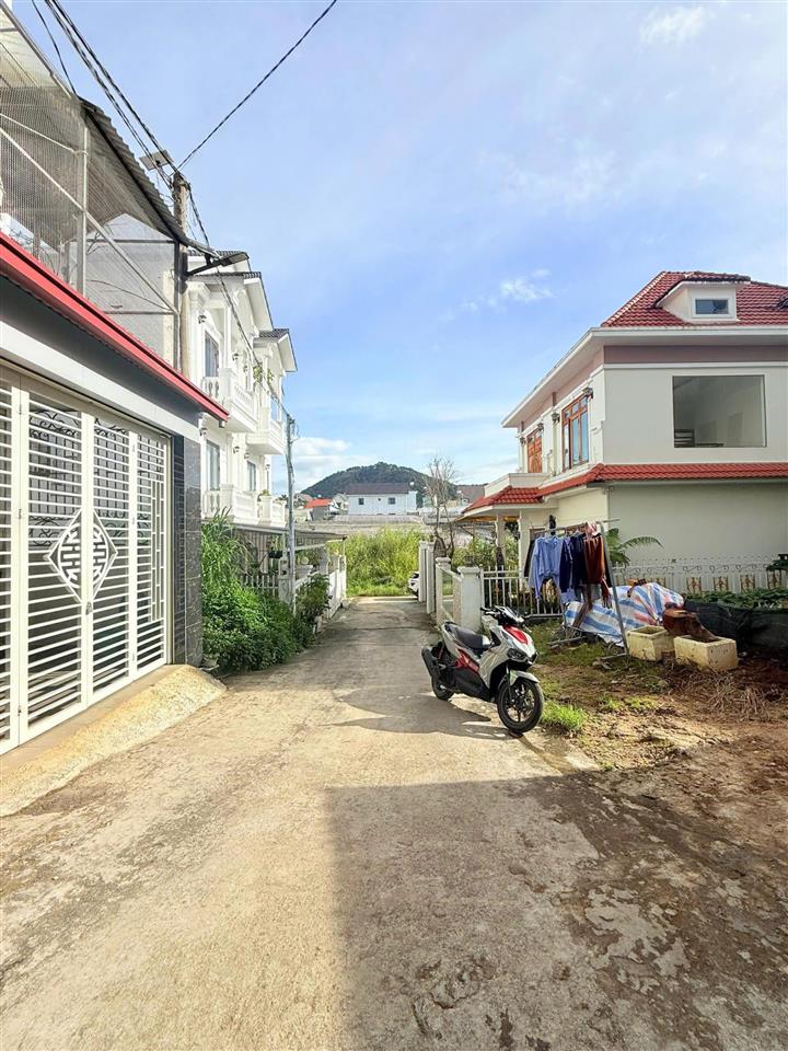 Cần bán nhà phố hẻm xe hơi (4m)