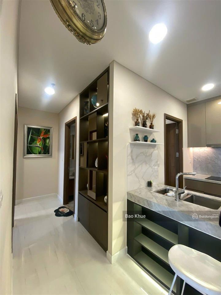 Chủ nhà cần tiền, bán gấp screc tower 76m2, 2pn 2wc, giá 2ty450