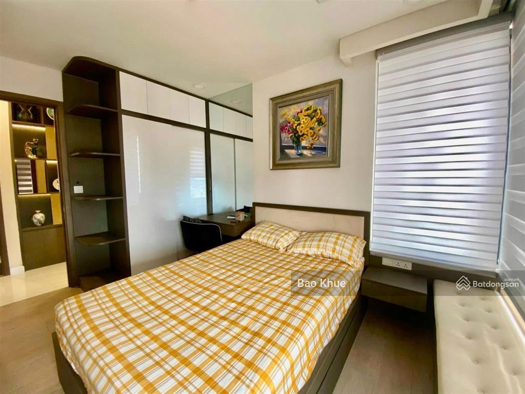 Chủ nhà cần tiền, bán gấp screc tower 76m2, 2pn 2wc, giá 2ty450