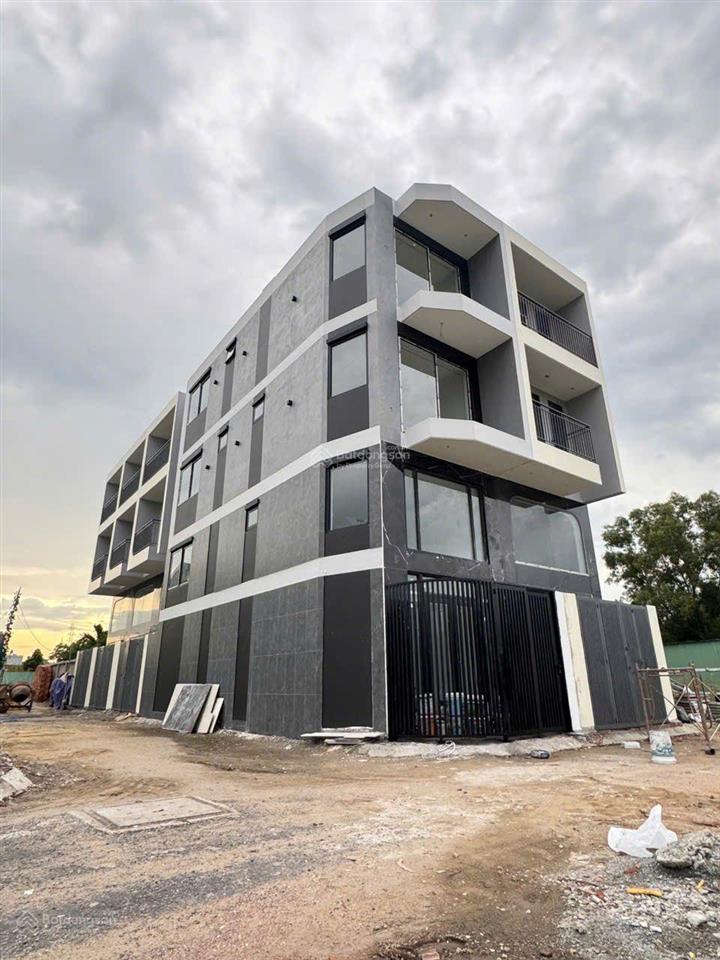 Nhà 4 tầng mới xây, 5pn, dt 52.3m2, đường oto, 4.37 tỷ. phường bình chiểu, thủ đức, sổ riêng