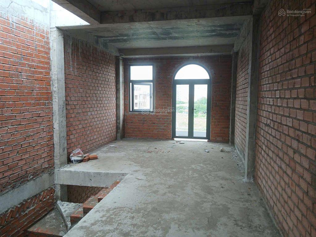 Nhà 4 tầng mới xây, 5pn, dt 52.3m2, đường oto, 4.37 tỷ. phường bình chiểu, thủ đức, sổ riêng