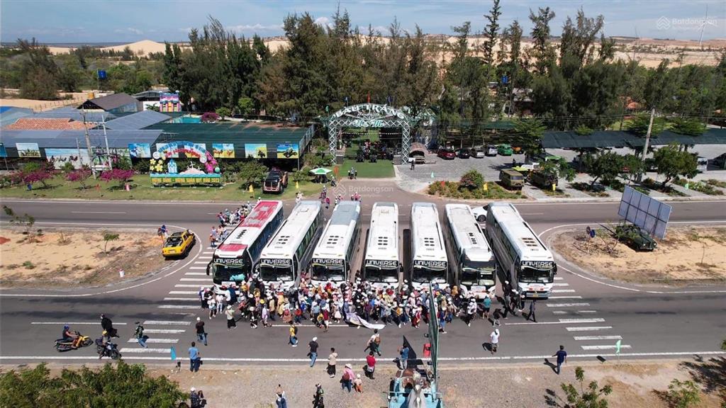 Bán 1,6ha view hồ bàu trắng rất đẹp