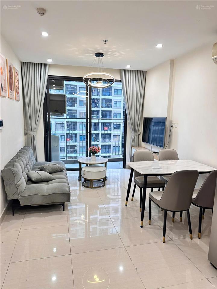 Chính chủ cần bán gấp căn hộ chung cư 1050 2pn  2wc, diện tích 68m2