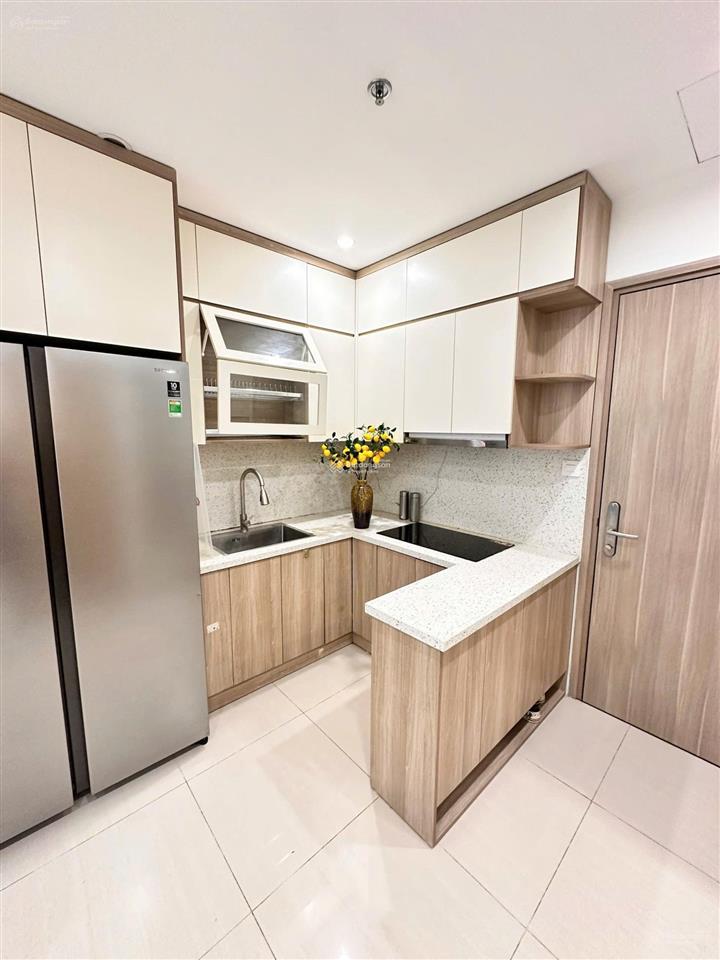 Chính chủ cần bán gấp căn hộ chung cư 1050 2pn  2wc, diện tích 68m2