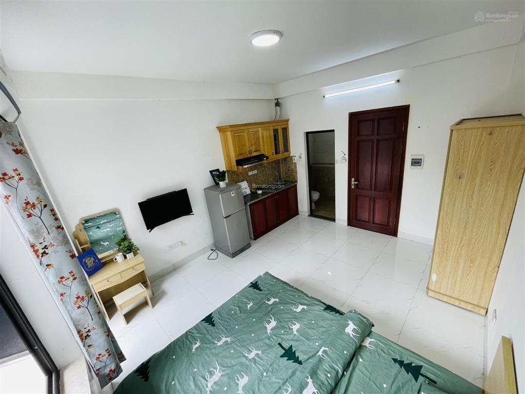 Phòng lô góc hơn 5 triệu lê duẩn hồ 3 mẫu tt hà nội nội thất full view đẹp