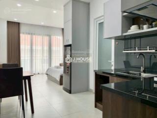 Cho thuê căn hộ studio ban công full nội thất cao cấp ở thảo điền gần quốc hương cầu sài gòn ít phí