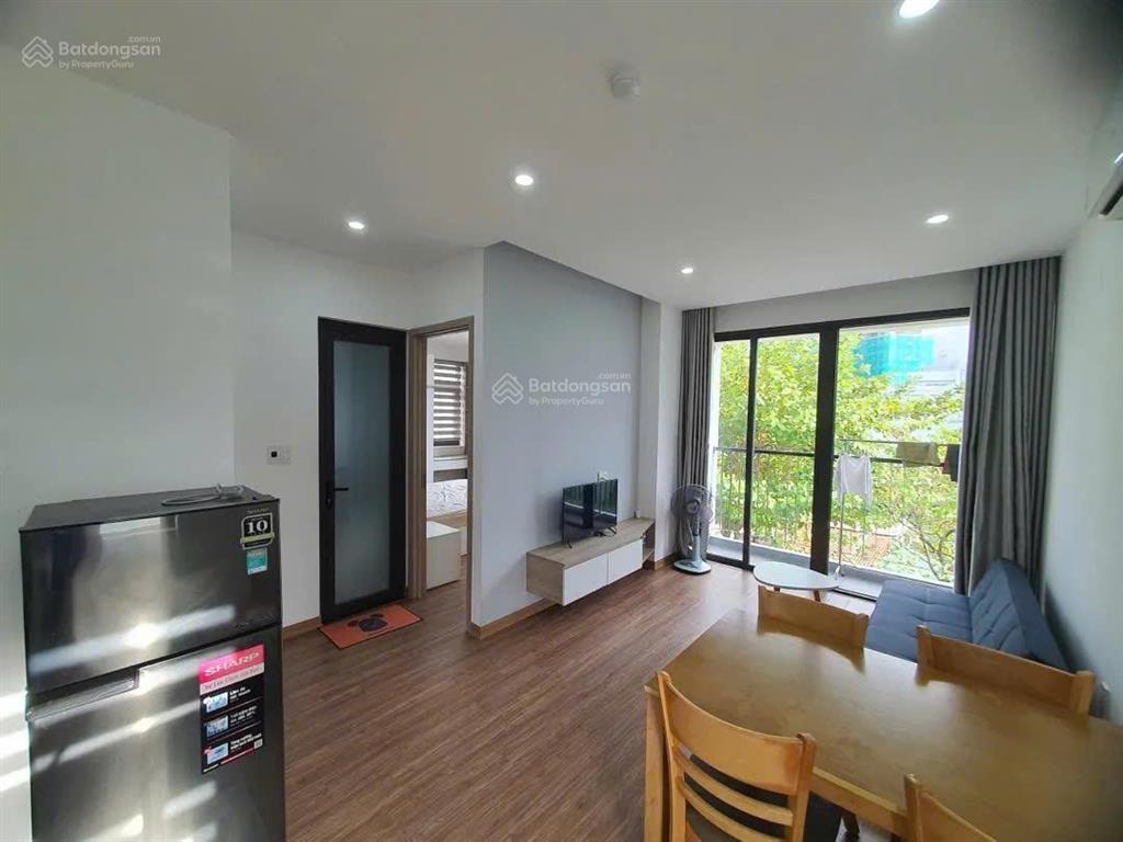 Toà căn hộ 4 tầng mặt phố 5,5m  ngay góc phan đăng lưu  dt khủng 100tr/th đều rắp  180m2, mt 10m