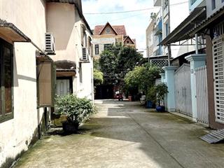 Gò vấpchdvcách 1 căn ra hẻm xe hơi lê quang định.