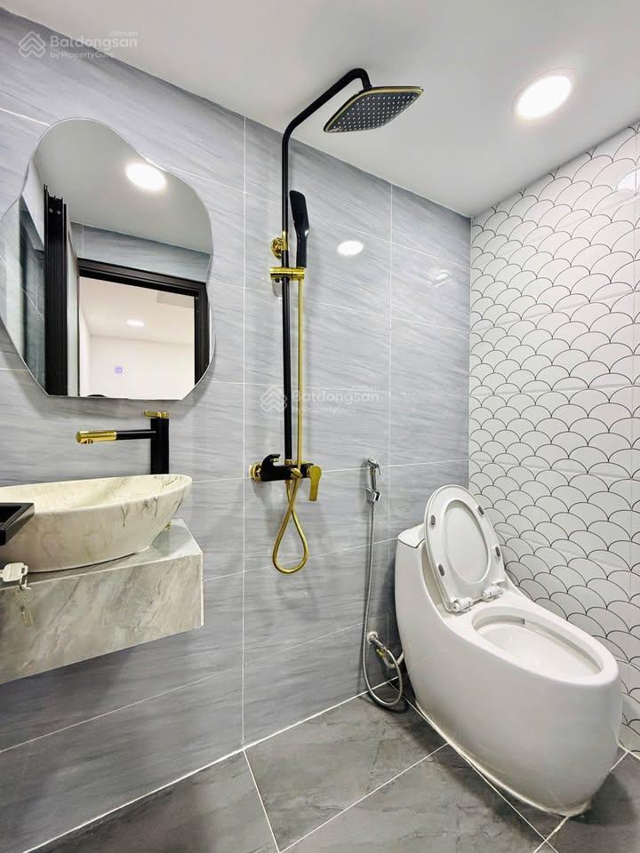 Cần bán nhanh xoay vốn chính chủ đinh công tráng, p tân định, q.1  40m2  giá rất mềm 2 tỷ 370