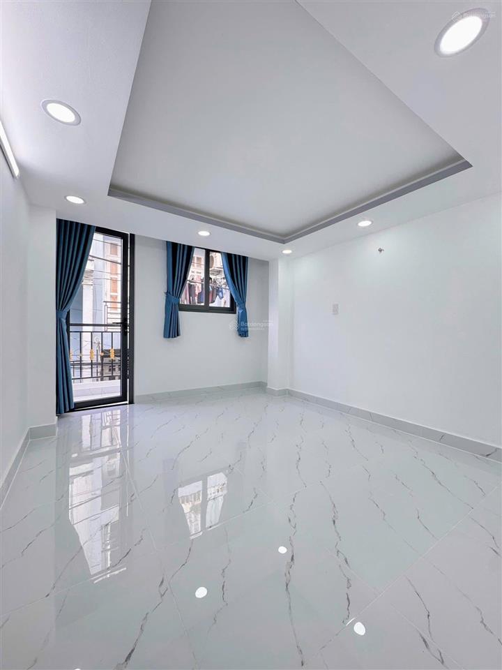 Cần tiền gấp trị bệnh mong giúp đỡ bán nhà thạch thị thanh, p tân định, q.1  giá tốt chỉ 1 tỷ 960