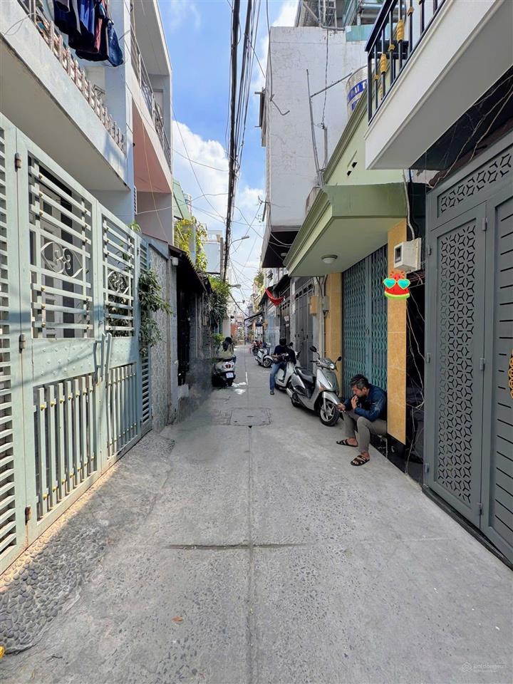 Cần tiền gấp trị bệnh mong giúp đỡ bán nhà thạch thị thanh, p tân định, q.1  giá tốt chỉ 1 tỷ 960