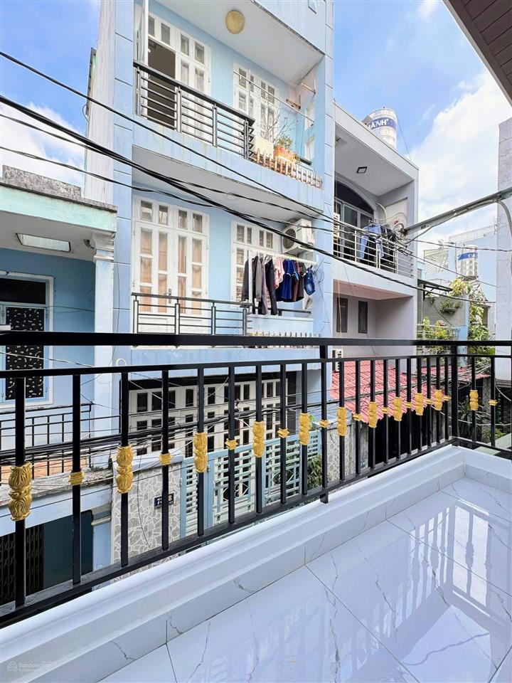 Cần tiền gấp trị bệnh mong giúp đỡ bán nhà thạch thị thanh, p tân định, q.1  giá tốt chỉ 1 tỷ 960