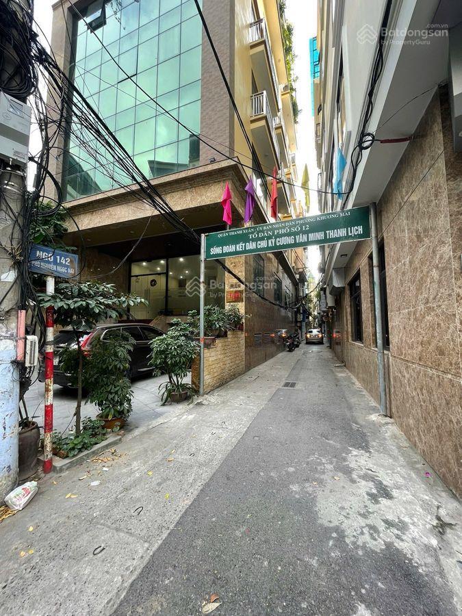 Bán nhà ở ngay 32 m2 5 tầng ngõ xm, gần ô tô phố nguyễn ngọc nại giá 6.3 tỷ