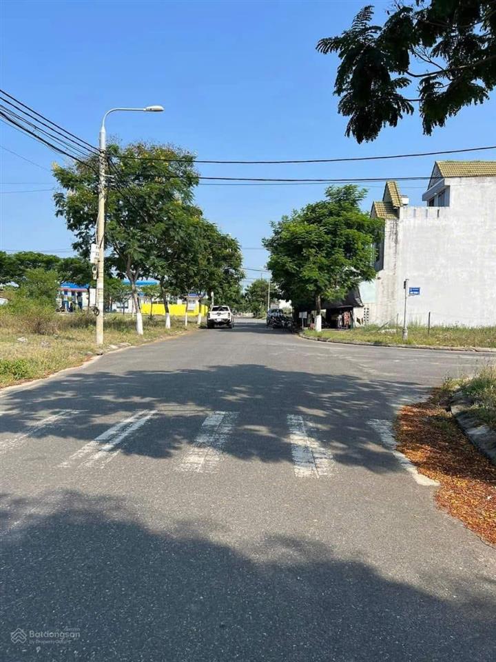 Tôi chính chủ cần bán lô mặt tiền mai văn ngọc, hòa hiệp