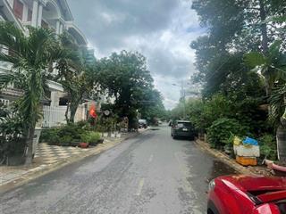 Lô đất đỗ pháp thuận,q2dt 16m20m320m2giá bán 73 tỷ