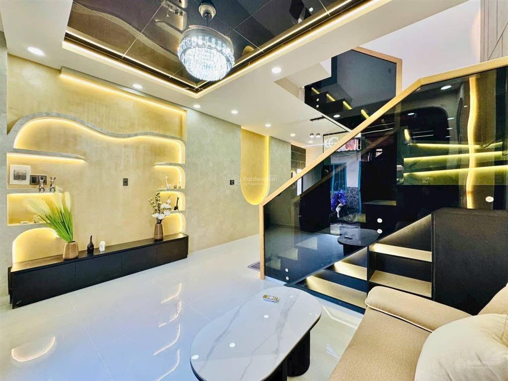 Thanh lý cuối năm nhà tôn thất thuyếtquận 4 giá 1tỷ780 nhà mới dọn vào ở ngay, sổ hồng riêng