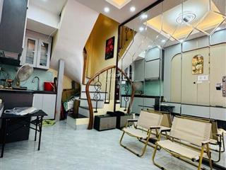 Nhà mặt phố đại la, 5.5 tỷ, 5 tầng