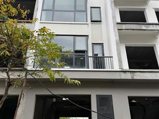 Chính chủ cần bán căn 2 mặt thoáng flc tropical hạ long giá chỉ 18tr/m2