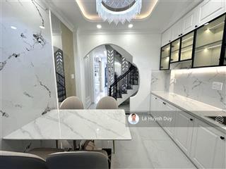 8,99 tỷ  phan xích long  50m2  siêu phẩm mới đẹp  4 tầng + mái che thang  hẻm thoáng rộng.