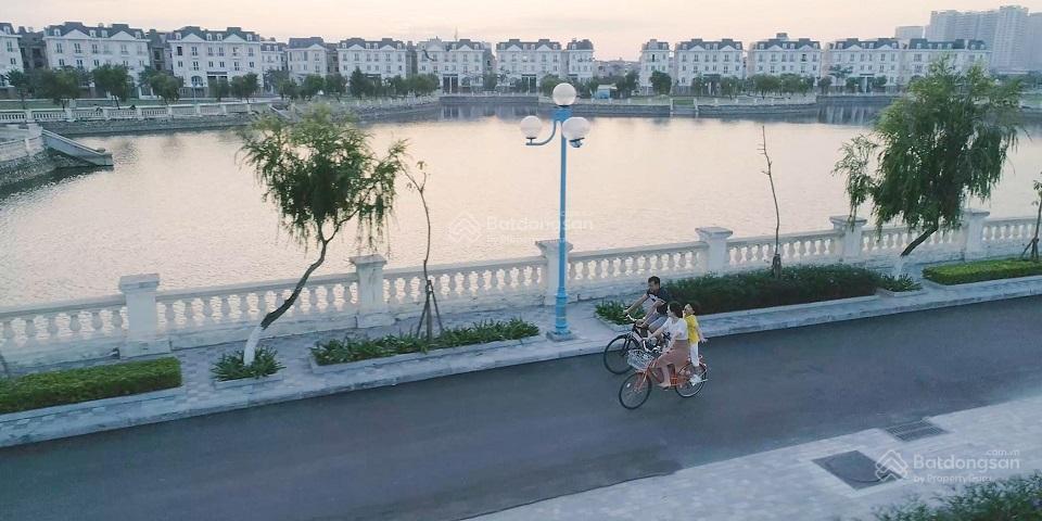 Hot! bán căn biệt thự giá tốt để đầu tư, vị trí đẹp, đường lớn, gần hồ, đón sóng vin đan phượng