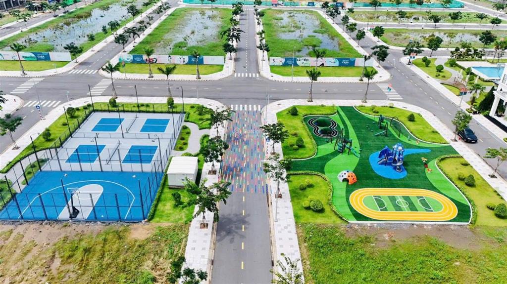 The solia đất nền mặt tiền vành đai 4