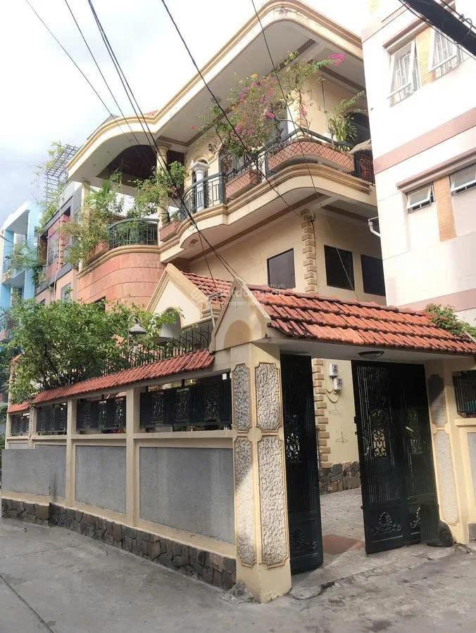 Bán biệt thự phan xích long 207m2 3 tầng  37.6 tỷ  2 mặt tiền kiến trúc bán cổ điển