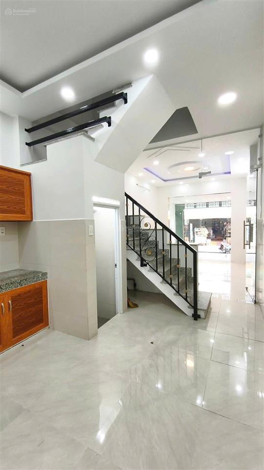 Bán gấp căn nhà đường ngô thị thu minh, tân bình, 3 tỷ 590tr, 54m2, shr, hẻm oto