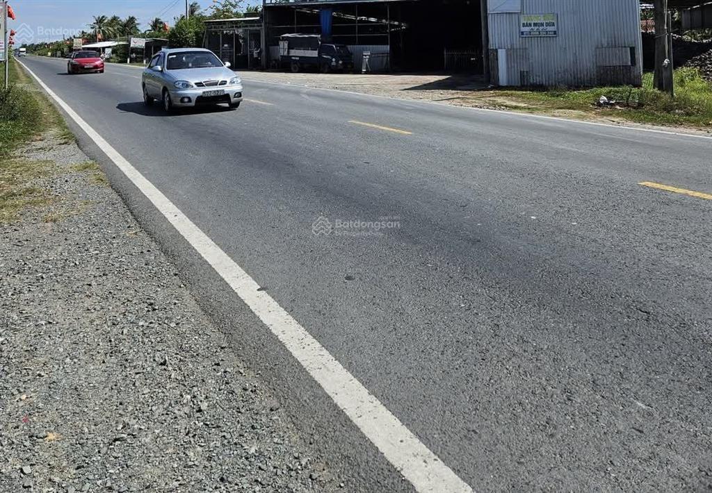 Bán gấp trước tết 2,7tr/m2 đất ql60 tuyến vào cầu cổ chiên (589m2)