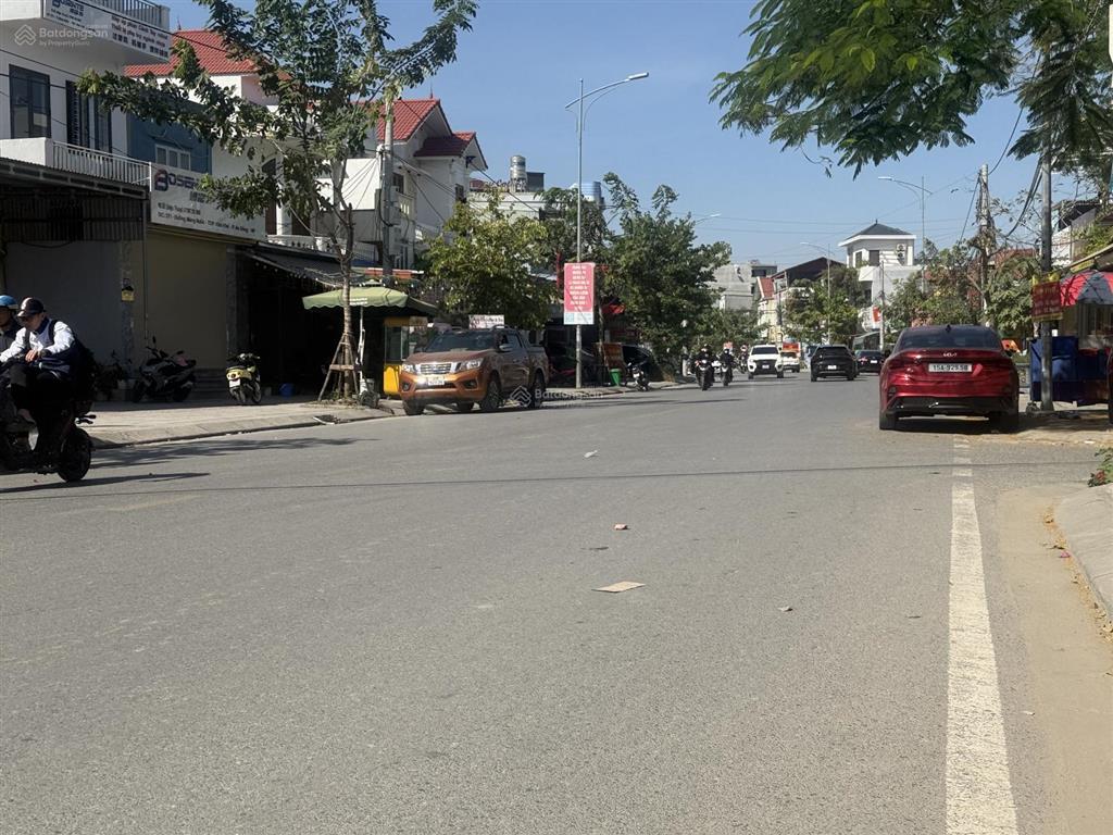 Bán đất mặt đường máng nước an đồng