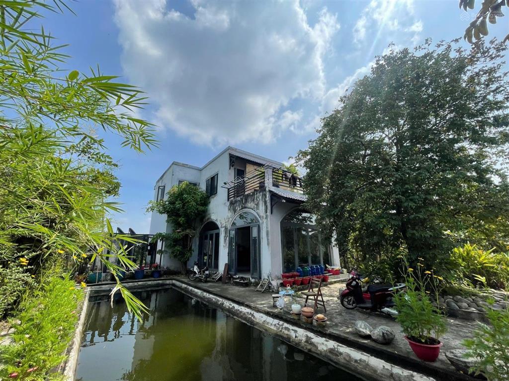 Chính chủ bán đất tặng nhà biệt thự vườn gần 3000m2