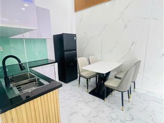 Hh mg nhờ dẫn dùm nhà full nội thất quang trung p8 dt 4x10m 1 lầu