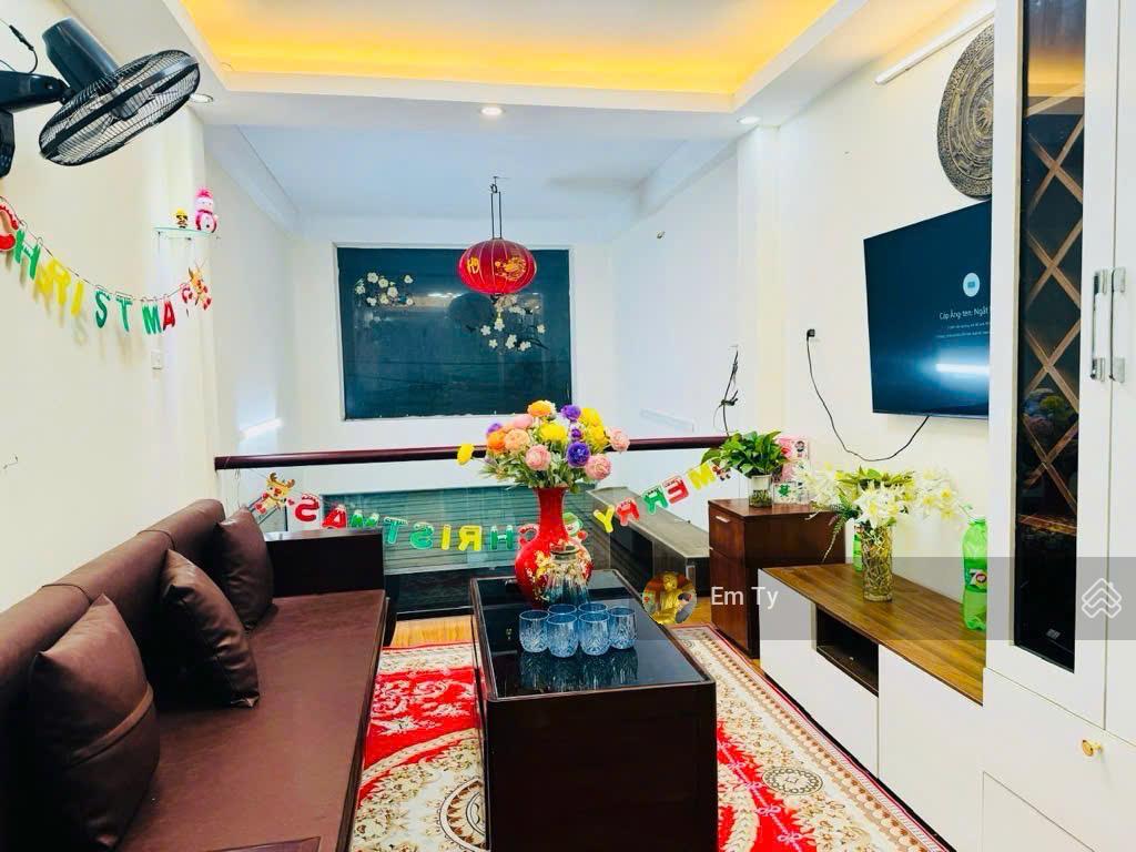 Chính chủ nhờ em ty bán nhà mậu lương, 4t đủ công năng, ngõ nông thông thoáng, ô tô gần, 38m2, 5tỷ5