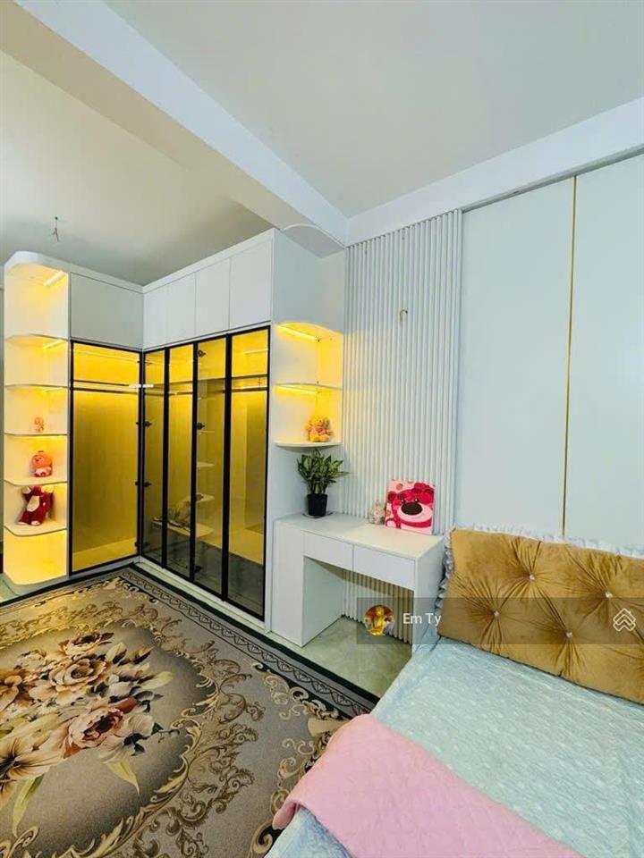 Chính chủ nhờ em ty bán nhà mậu lương, 4t đủ công năng, ngõ nông thông thoáng, ô tô gần, 38m2, 5tỷ5