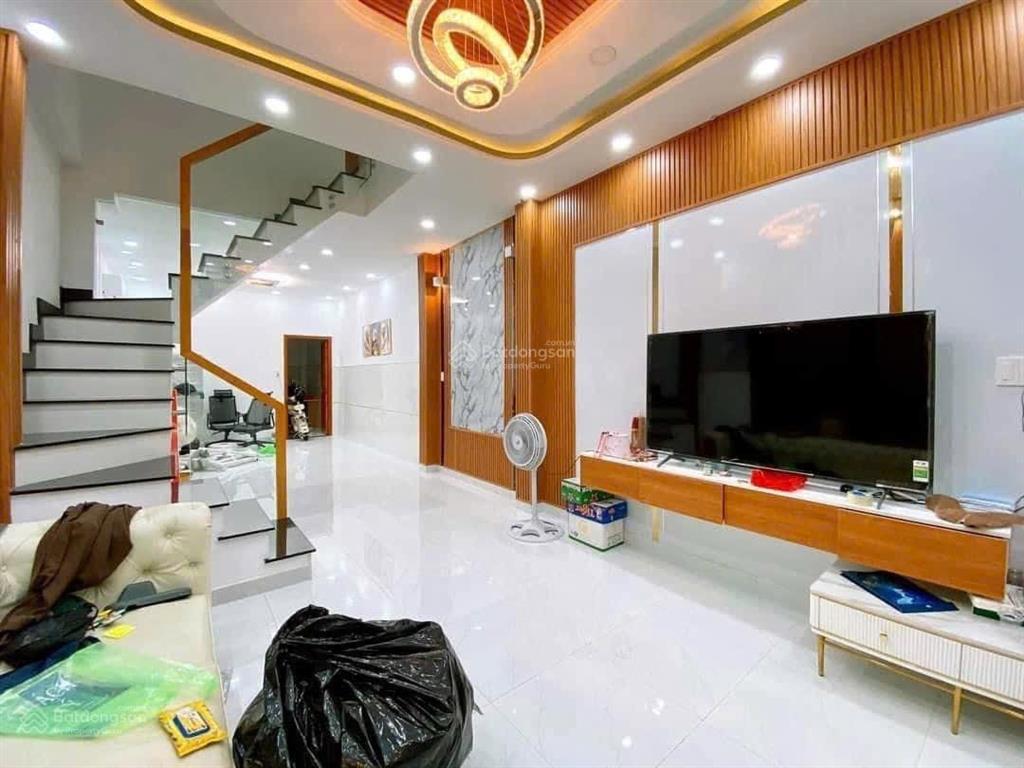 Bán nhà riêng tại phan xích long, 9,9 tỷ, 64m2, view đẹp, uy tín, phú nhuận, hcm