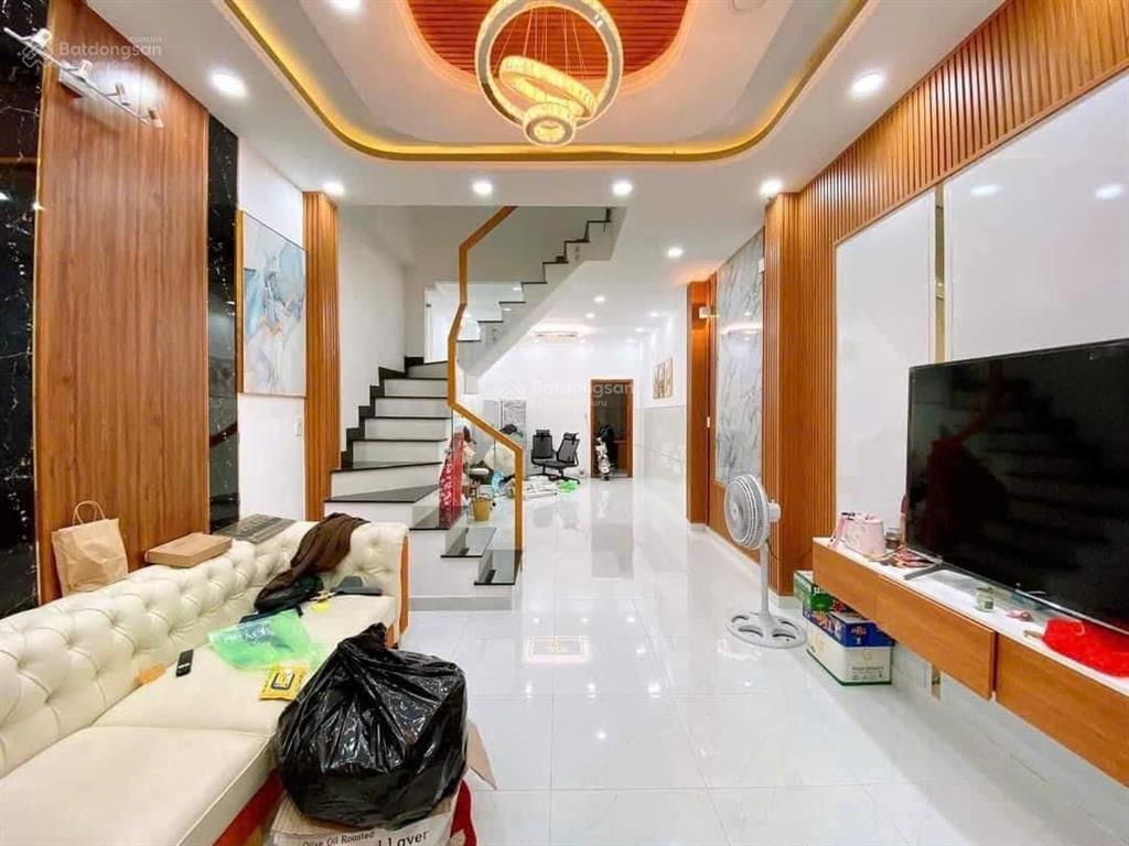 Bán nhà riêng tại phan xích long, 9,9 tỷ, 64m2, view đẹp, uy tín, phú nhuận, hcm
