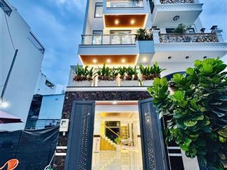 Siêu phẩm nhà phố cao cấp 1 trệt lửng 4 lầu thang máy nhập khẩu full nội thất cao cấp