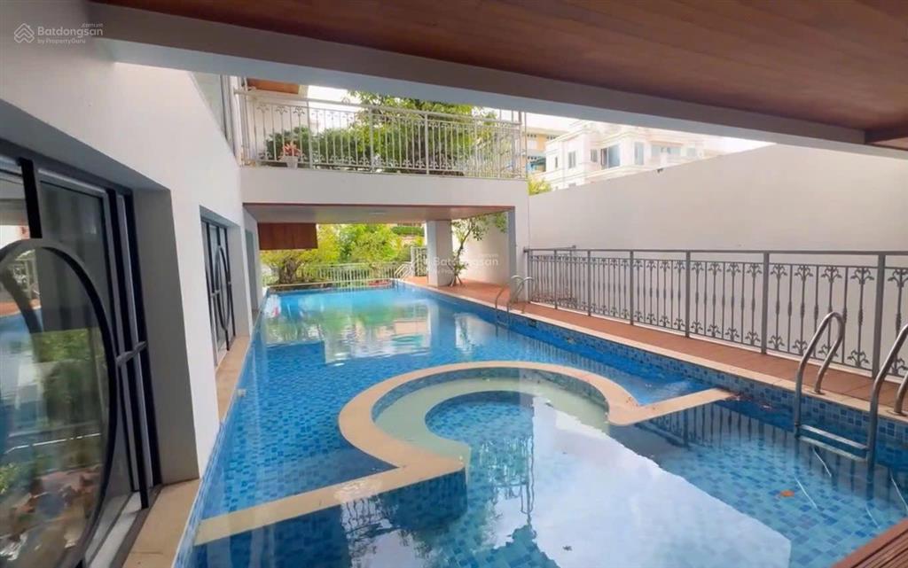 Bán nhà biệt thự 1073/88 cách mạng tháng 8 430.5m² (ngang 18m, dài 24m) 4 tầng hồ bơi  90 tỷ