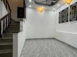 8.6 TỶ SỞ HỮU NHÀ TRUNG TÂM QUẬN BA ĐÌNH - SẴN Ở-  VÀI BƯỚC RA NGÕ Ô TÔ