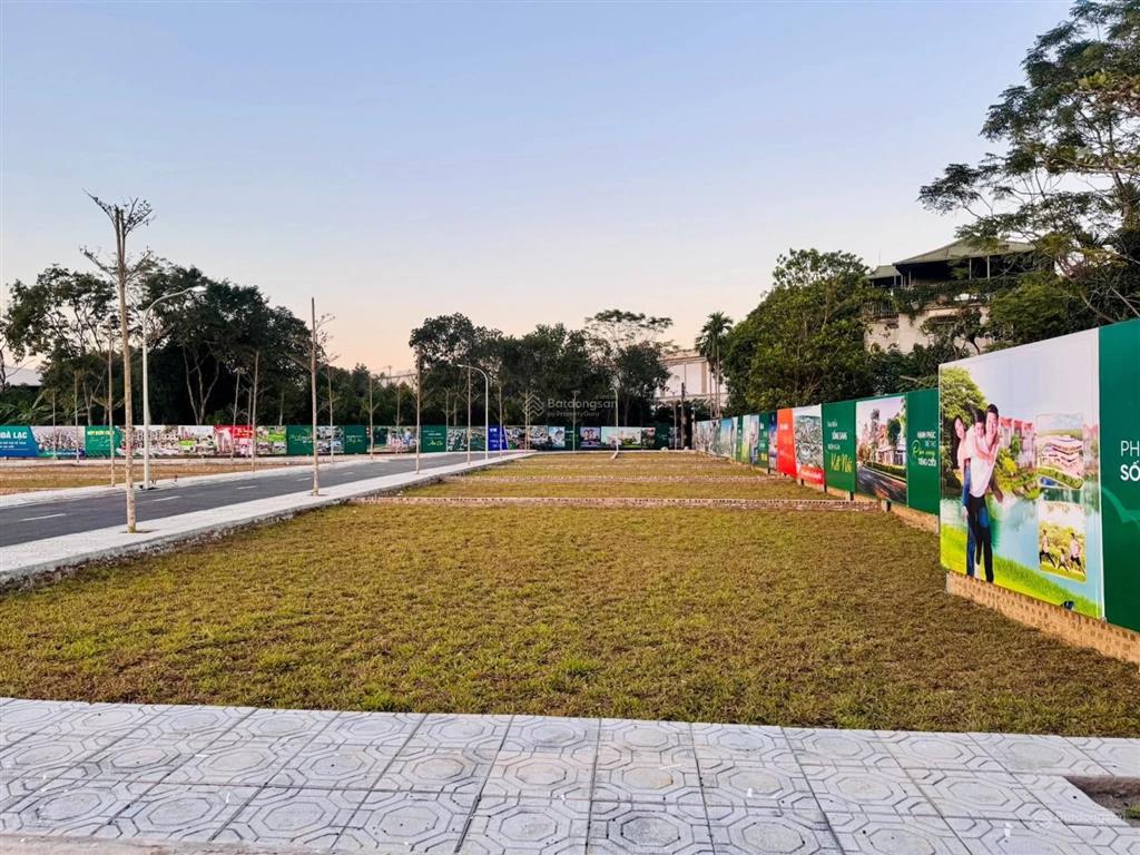 Đất hòa lạc sổ đỏ chính chủ 100m2, đường 2 oto tránh, gần khu công nghệ cao hòa lạc, gần fpt, đhqg