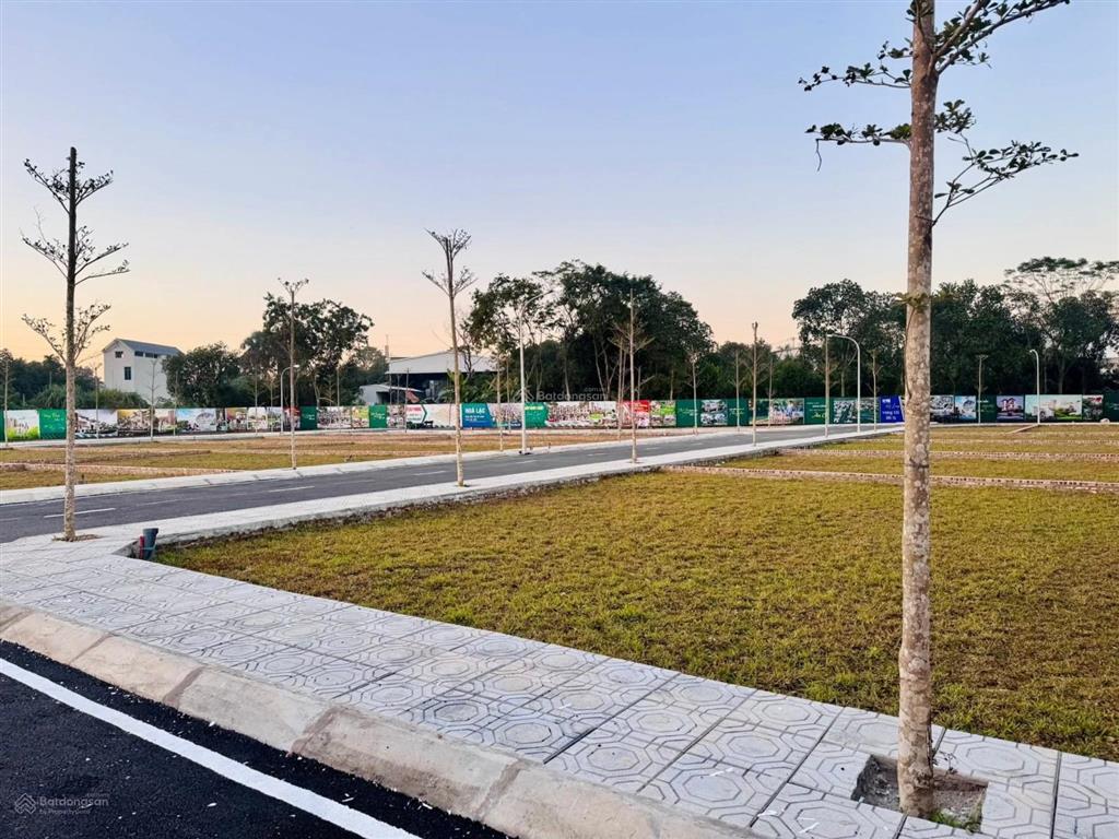 Đất hòa lạc sổ đỏ chính chủ 100m2, đường 2 oto tránh, gần khu công nghệ cao hòa lạc, gần fpt, đhqg